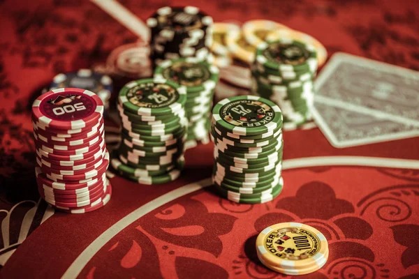 bisaqq platform dashboard showing sports markets and live casino options